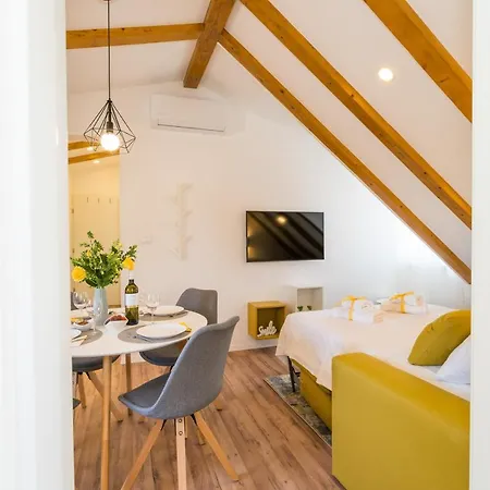 Fantattic Old Town Apartman