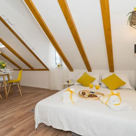 Fantattic Old Town Apartman