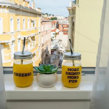 Fantattic Old Town Lägenhet Split