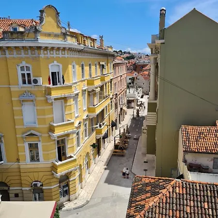 Apartman Fantattic Old Town *