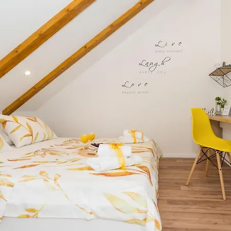 Fantattic Old Town Apartman